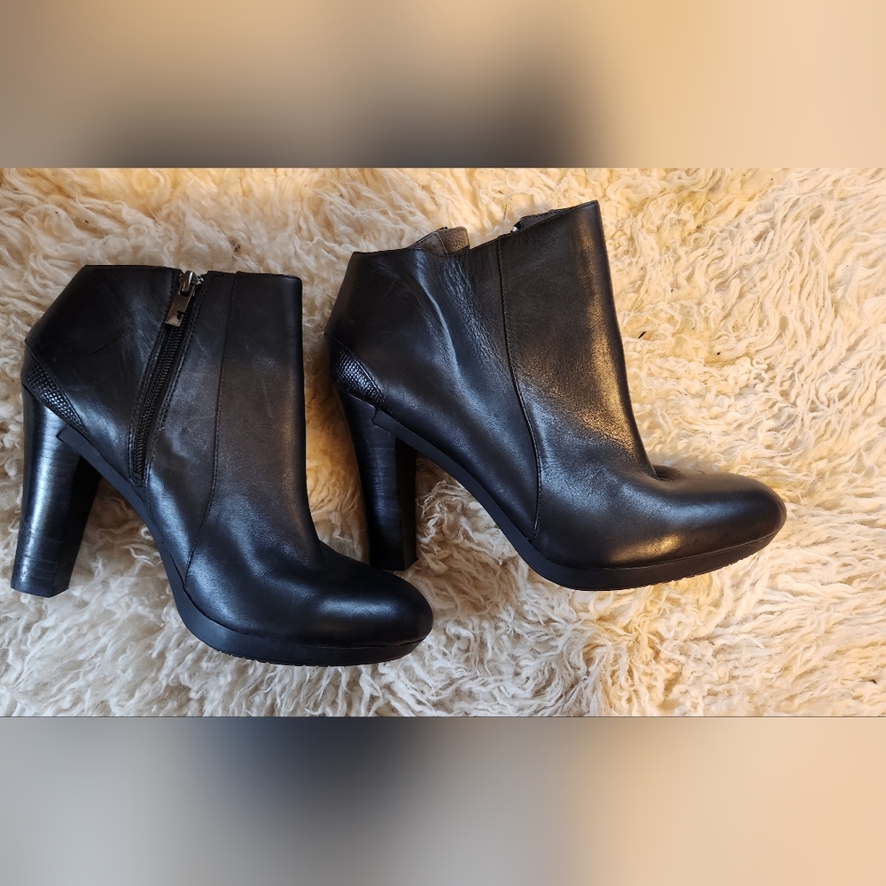 TSUBO boots with heels